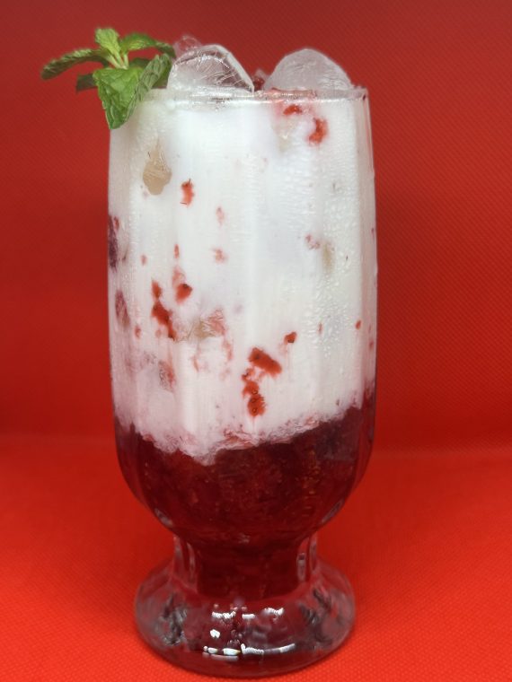 StrawBerry Latte